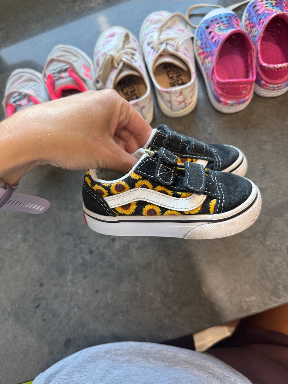 Toddler shoes, girl bundle - Picture 2 of 7